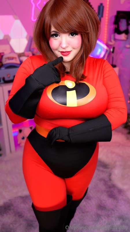 **I just sent a sexy Elastigirl video to your messages!** 😜
..