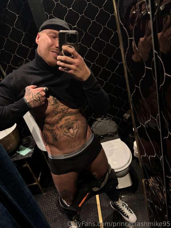 All my fullclips you find by our inbox or by my Feed 😈🔥Let e..