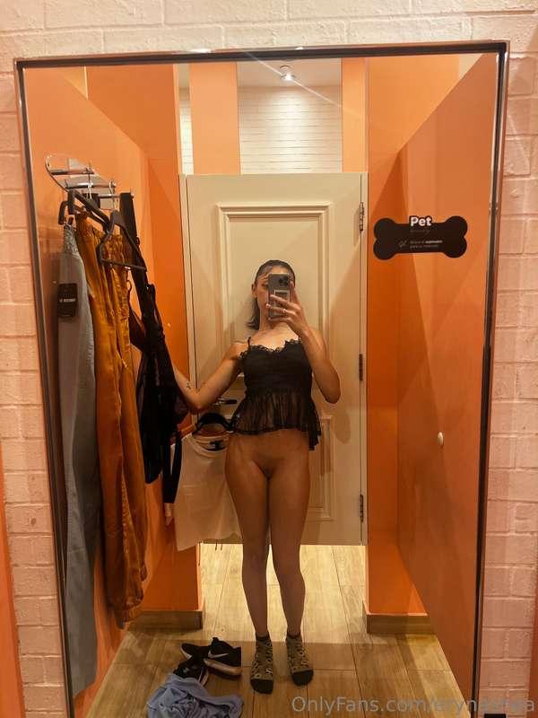 i need help picking out an outfit 🤭