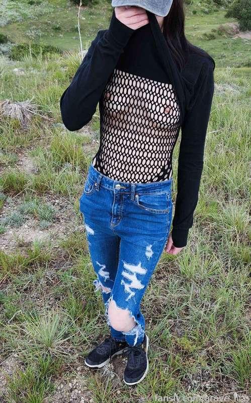 Had a fun day hiking! Also had fun flashing my tits in a few places... 🤭 super easy with this crop top!

#fyp #tits #smalltits #boobs #smallboobs #outdoors #exhibitionism #exhibitionist #fishnets #bodysuit #flash