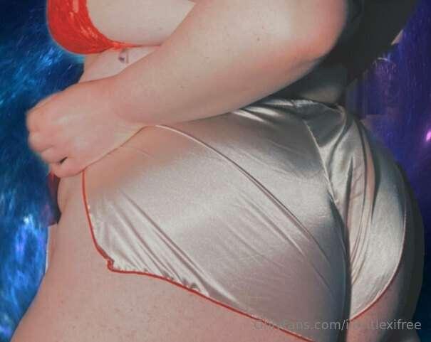 Cum see more of me on my paid page @illicitlexi