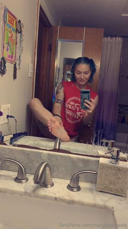 Tip this post if you love my soles and comment how long you'..