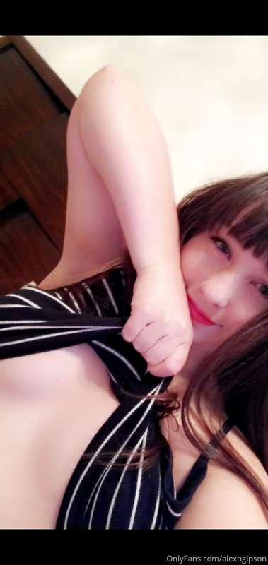 TIT DROP VIDEO if this post makes it to $30 ❤
