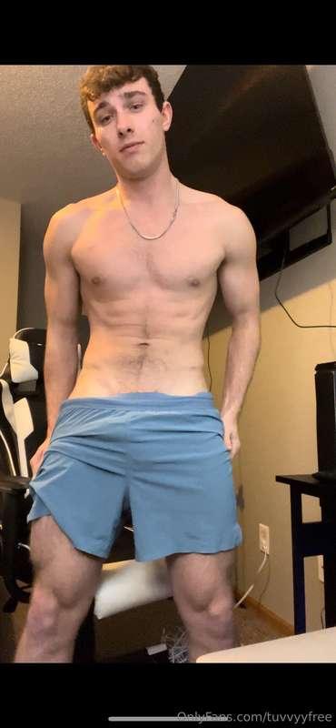 Live right now don't miss it🥵🍆💦