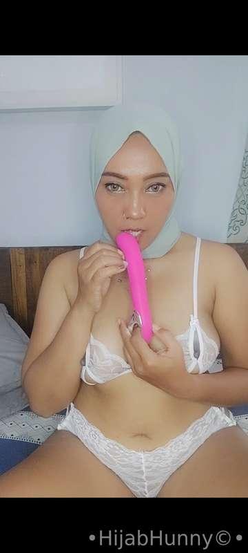 I luv being intimate with my fans ❤‍🔥 Making them cum is my ..