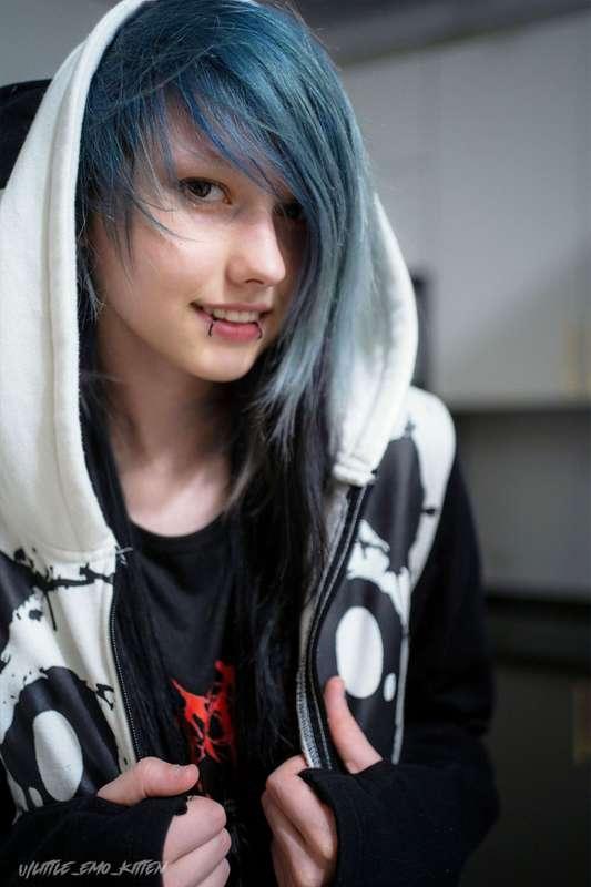 little_emo_kitten image #9