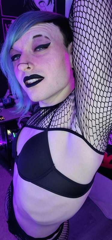 izzyresurrected image #4