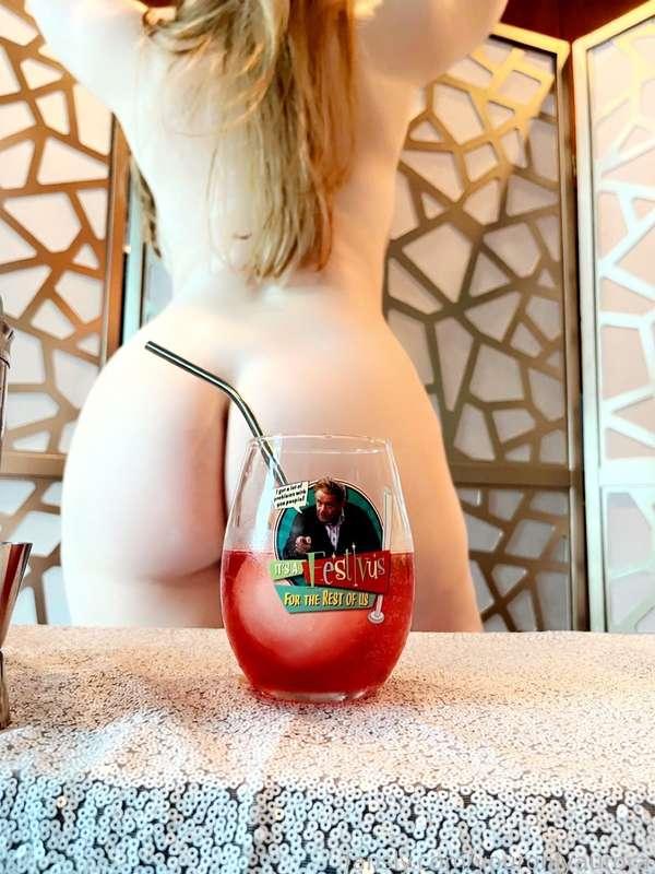 How have you gone so long without messaging me? I’m such a delight.

#keyholding #pussy #empress #redhead #chastity #sexting #pale  #hugetits #ghostnipples #fyp #petite #boobs #blonde #brunette #ass #lingerie #young #free #brunette #melissabaaby
