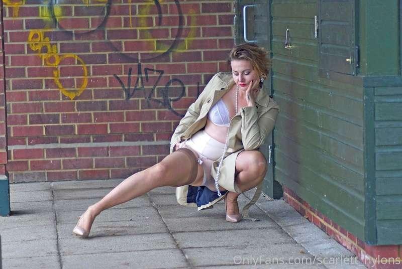 scarlett_nylons image #12