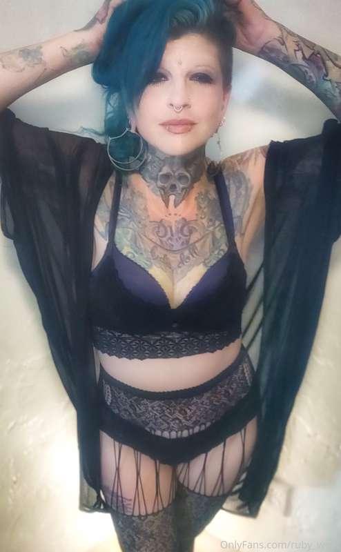 :: SHEER ROBE :: NET STOCKINGS :: WET PUSSY ::