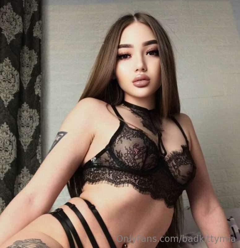 My horny bestie @sweetymaryqueen open her EXPLICIT VIP PAGE🔞..