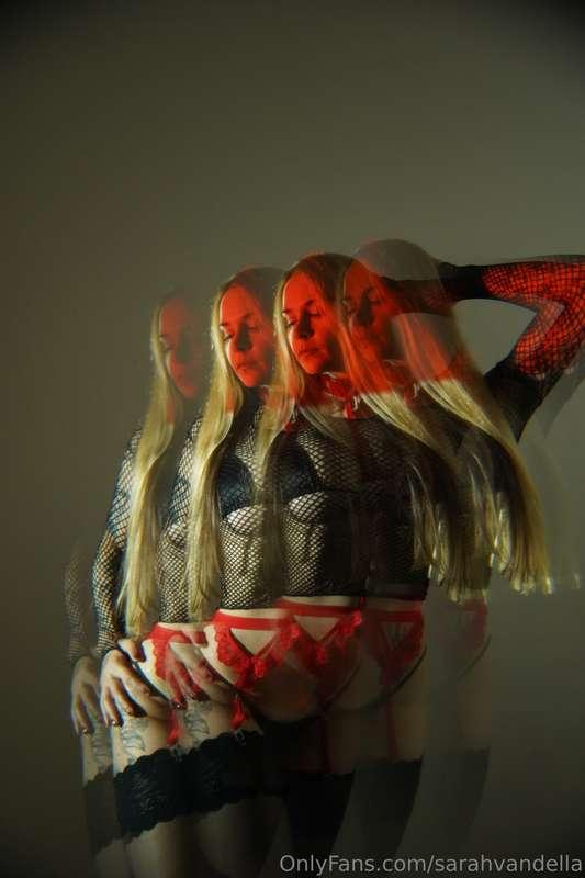 sarahvandella image #0