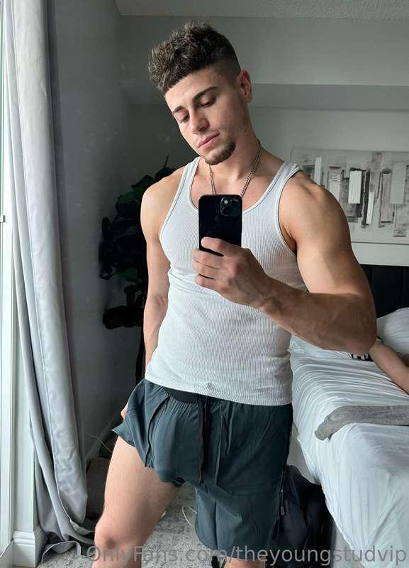 Check your messages for my latest BUNDLE😈 It should please a..