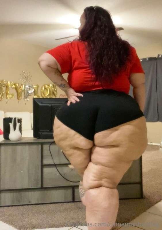 Lookin for a face to sit on, any takers?