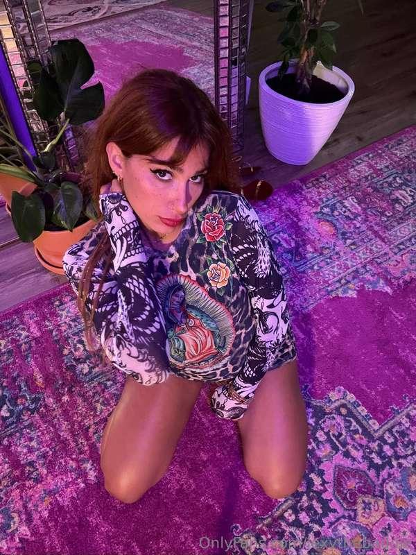 take me on the floor 😈