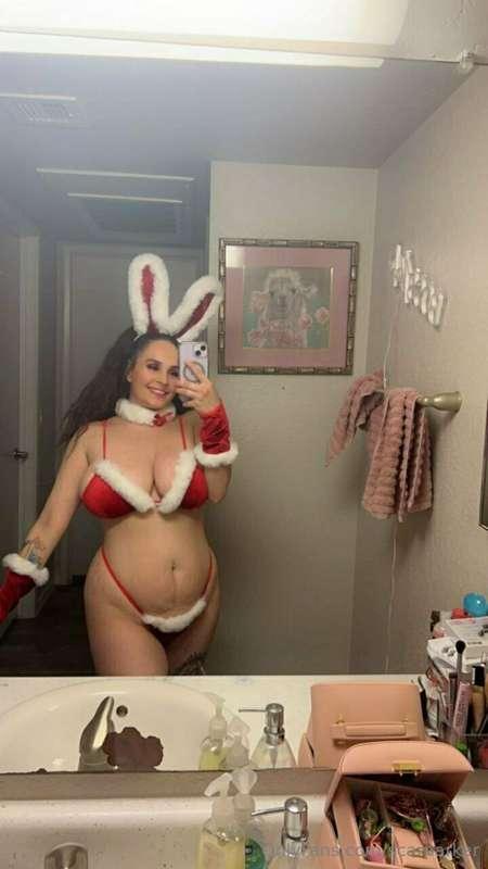 swipe for the topless version 🫣🫶