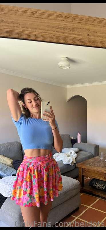 Normal clothes selfie 🥰