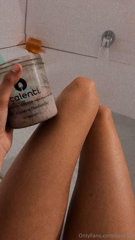 need a bath buddy🤤😘