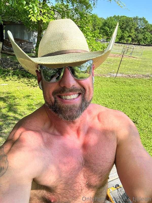 Soaking up some sun 😎