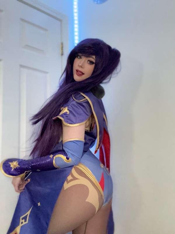 MORE MONAAA