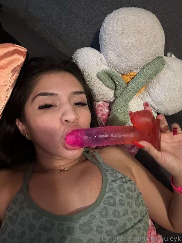 Daddy do I look pretty? 😏 head videos available 🍼
