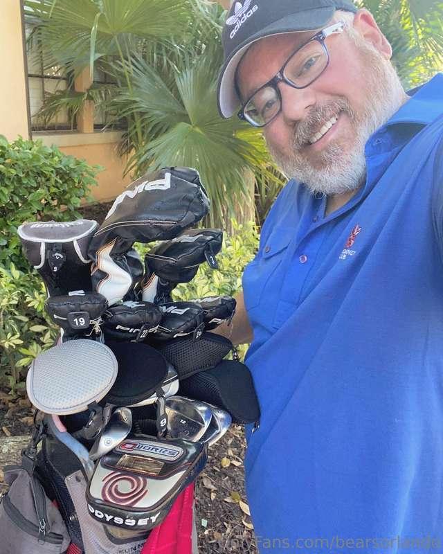 Nude time after golf ? 