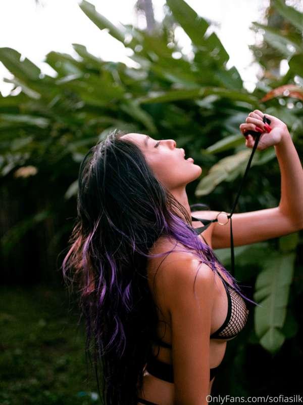 Will you tame me? ⛓️I want to see you trying 😈 C'mon, I'm on..