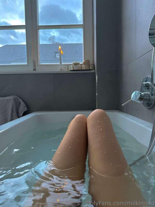 Getting clean so I can get even dirtier for you 😇💦