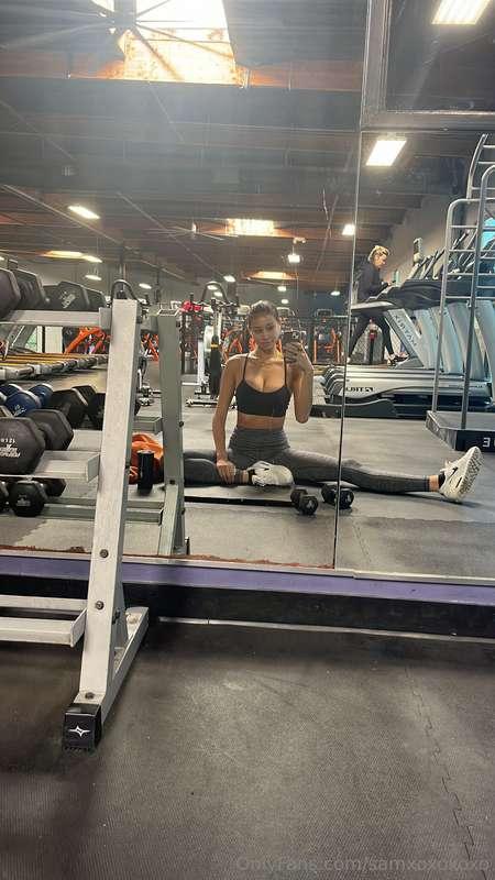showing off my flexibility 🤭