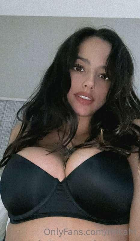 My sis @freakydesi has the craziest content and shes giving ..