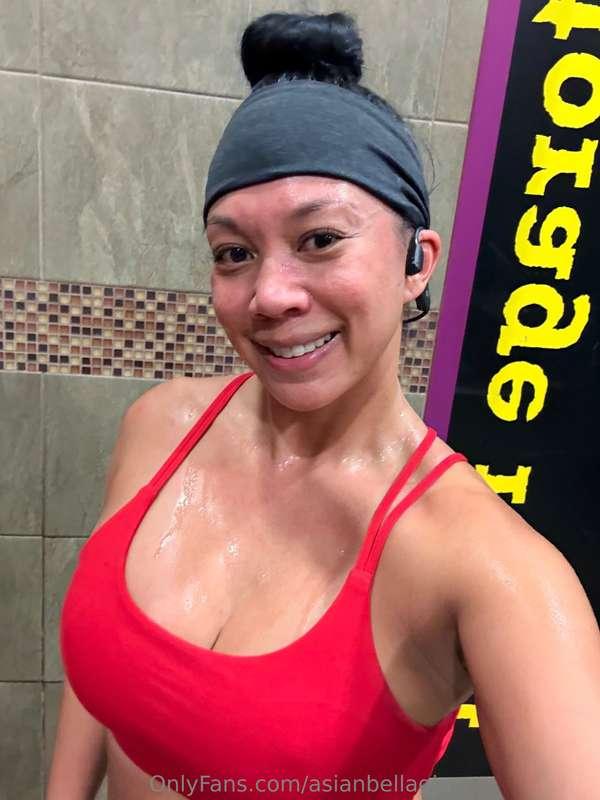Totally maxed out for this sweaty wet Wednesday workout and ..