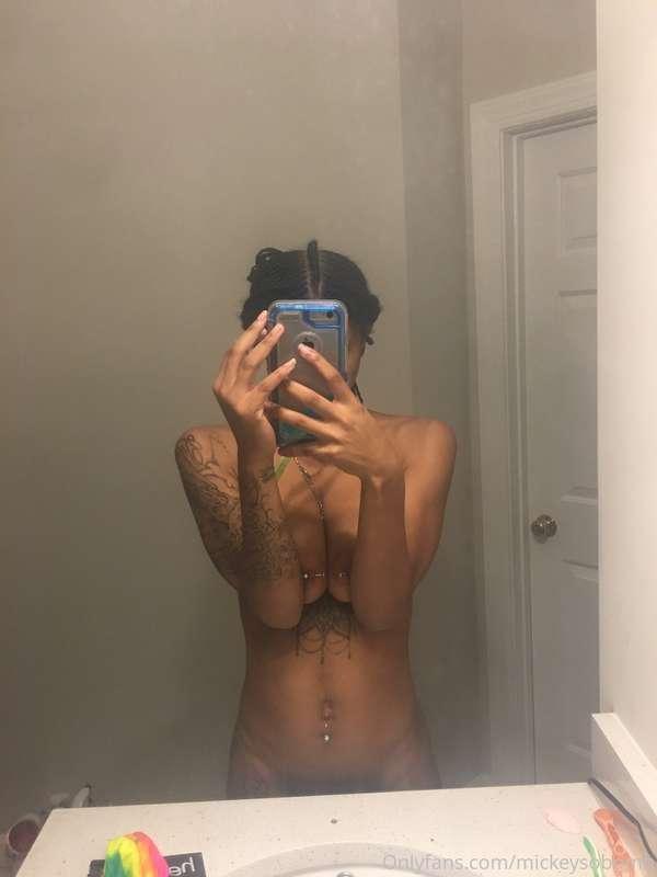 👅