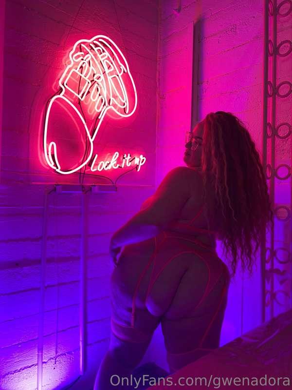 If you need a sign... This is it 🔒 Time to commit to me for ..