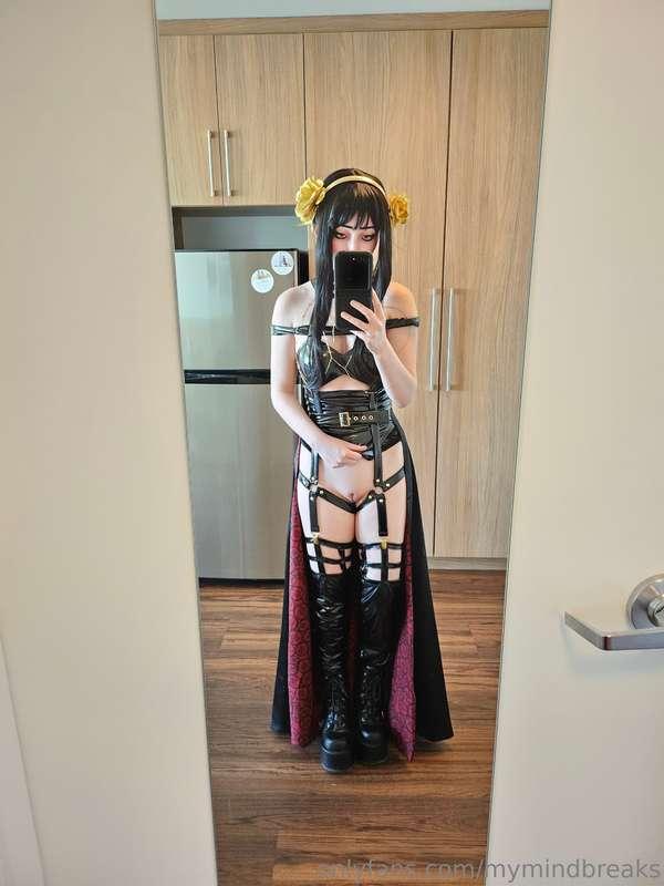 You're lucky you even get to see my pussy, beta 🖕