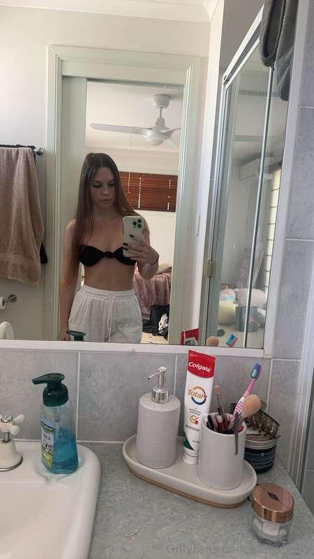 Christmas countdown has started 🥳🥳 Will you be unwrapping me..