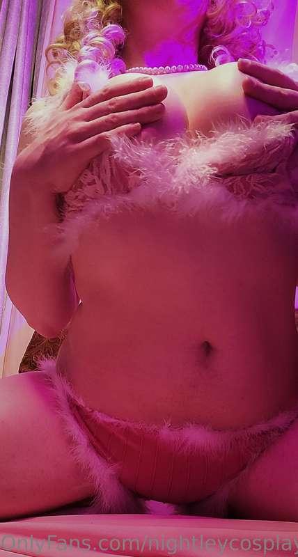 Hey everyone I back! I had a crazy year but I will try and p..