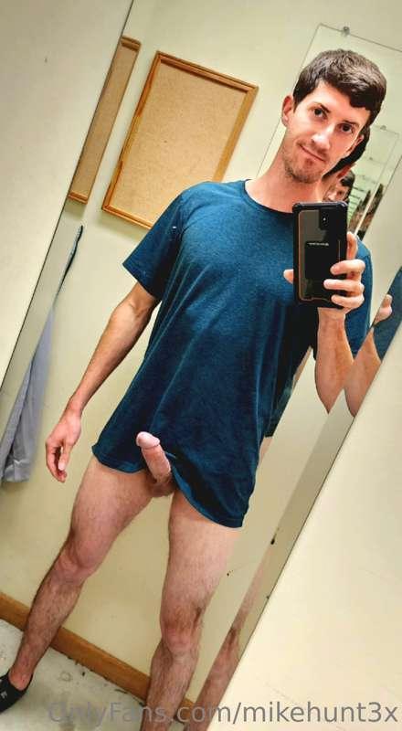 Who wants to blow me in this store? Think we'd get caught?