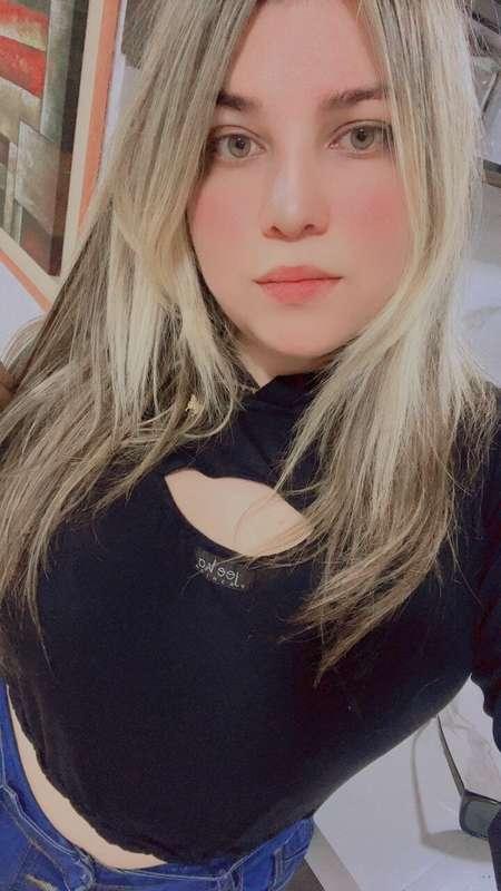 🔥LATIN GIRL🔥 Free page✨Pic's 📷✨Videos📹✨Cam📱✨Dick rating🍆✨Cus..