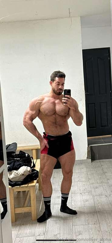 I’ve got all the good vibes… come feel them with me😉🥵