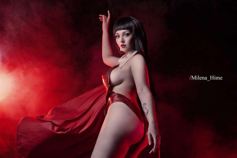 Vampirella's set is here!