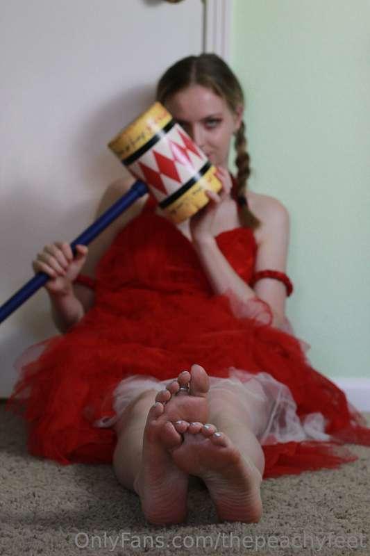 thepeachyfeet image #4