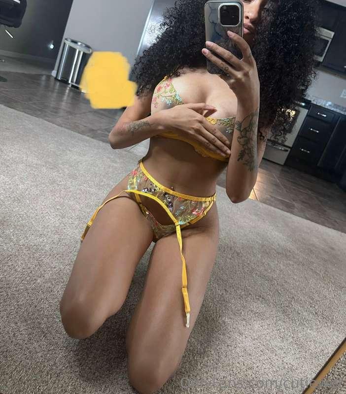 pt 1 YELLOW lingirie 🍋💦😍 •body, boobs, booty w face+ pussy& ..