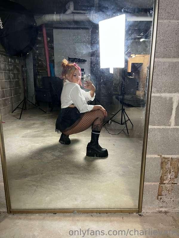 check your messages right fucking now 🥵🔥💦