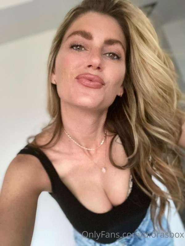 😘