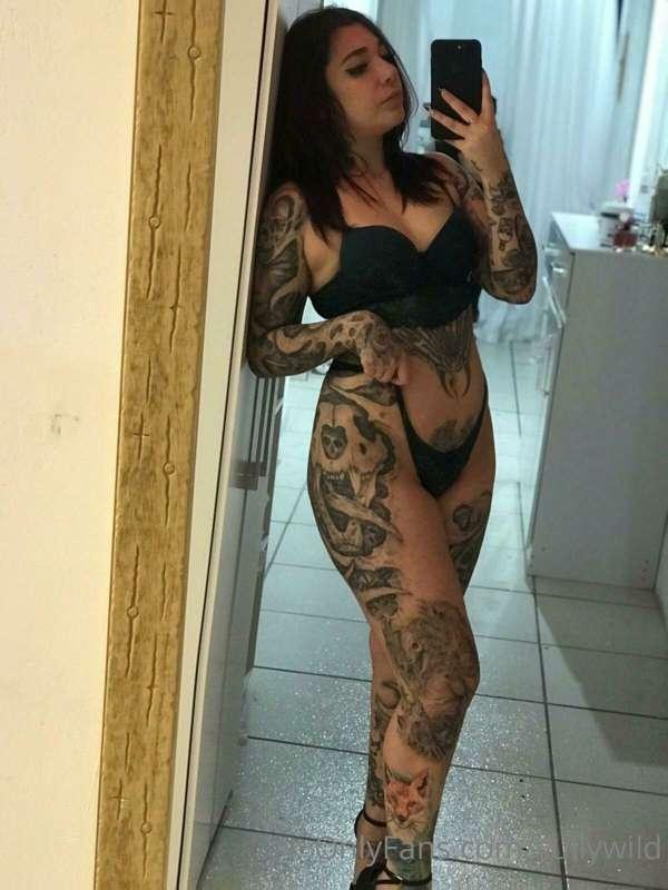 One moment, let me just take these off for you babe.