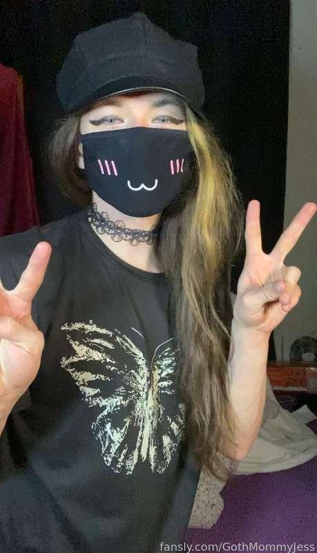 gothmommyjess image #2