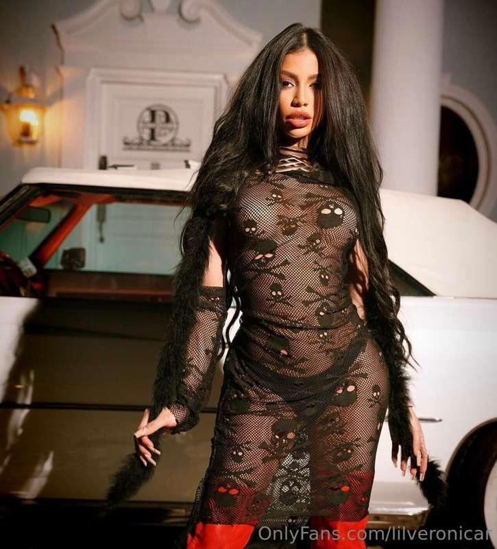 BAD BITCH in real life 😈