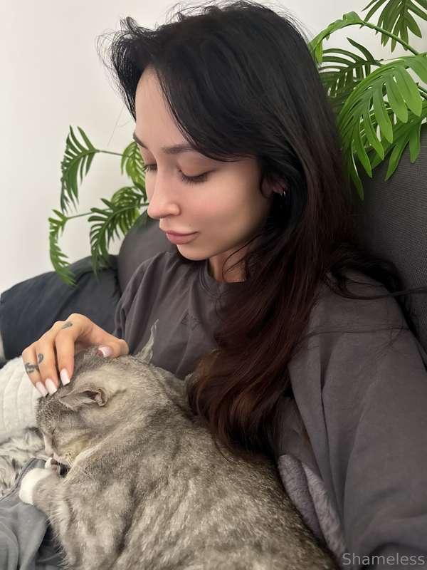 There’s nothing better than a slow, cozy day in. Just me, my..