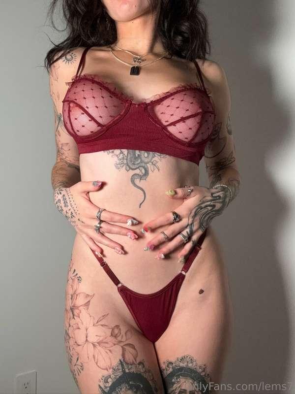 kiss my belly 😘