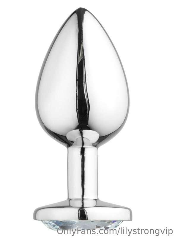 I ordered this little guy today😊 Any suggestions?😉 It needs ..